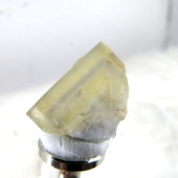 UV Phantoms in Yellow Fluorite from China BFL07
