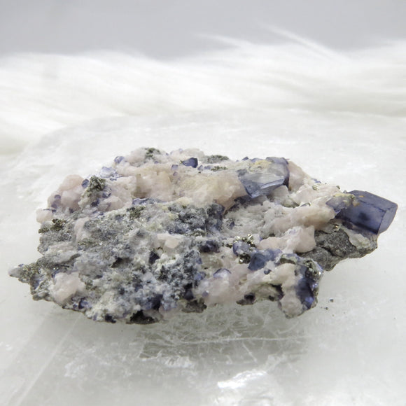 Dolomite-included “Porcelain Fluorite” from Yaogangxian FYGX132